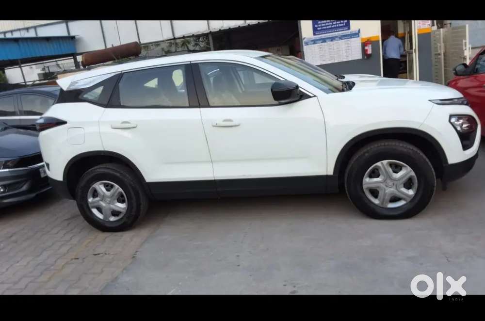 1000 Km Driven, White, New Battery, Service Today