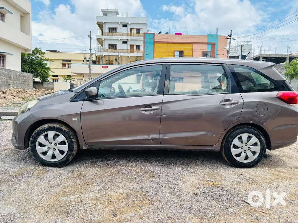 Honda Mobilio 2014 Diesel 145000 Km Driven