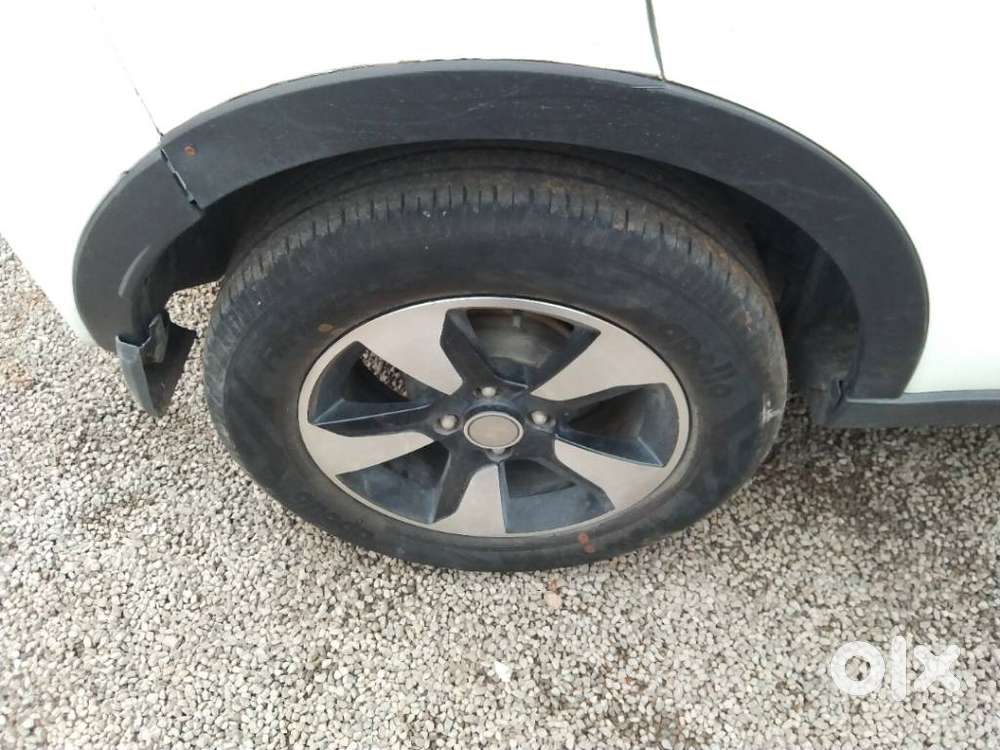 Tata Nexon 1.2 Revotron Xz Plus, 2018, Petrol