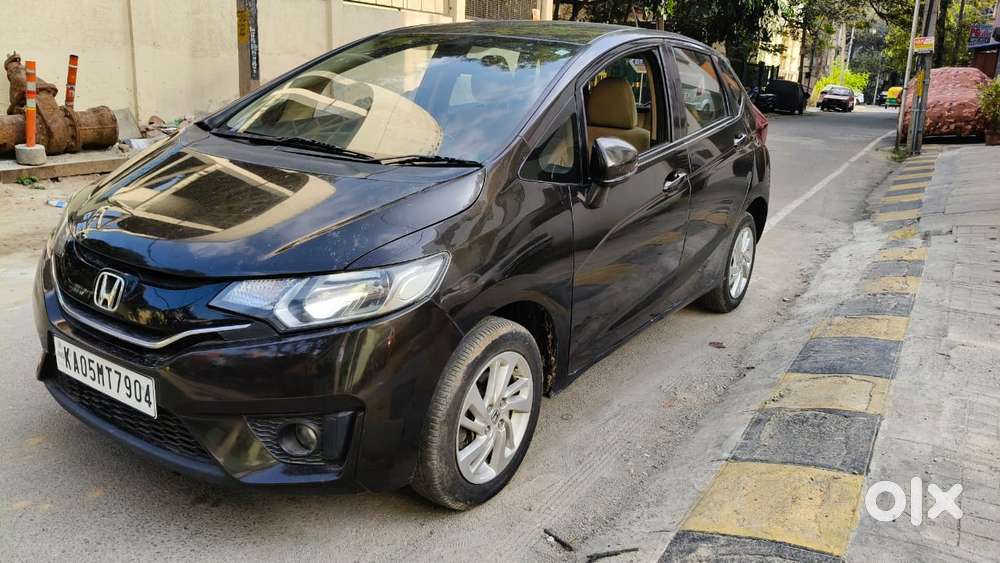 Honda Jazz V Automatic, 2016, Petrol