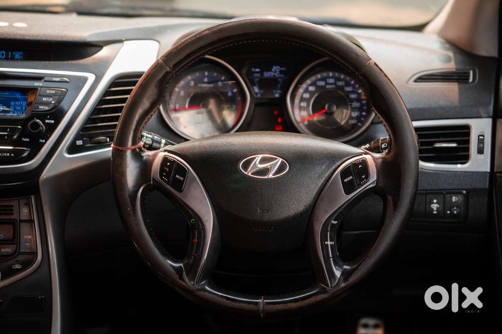 Hyundai Elantra 1.6 S, 2015, Petrol
