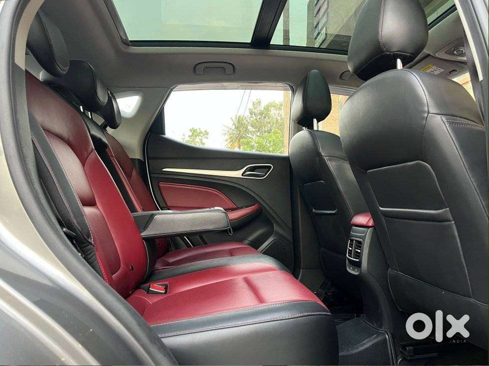 MG ASTOR 1.5 Savvy CVT, 2021, Petrol
