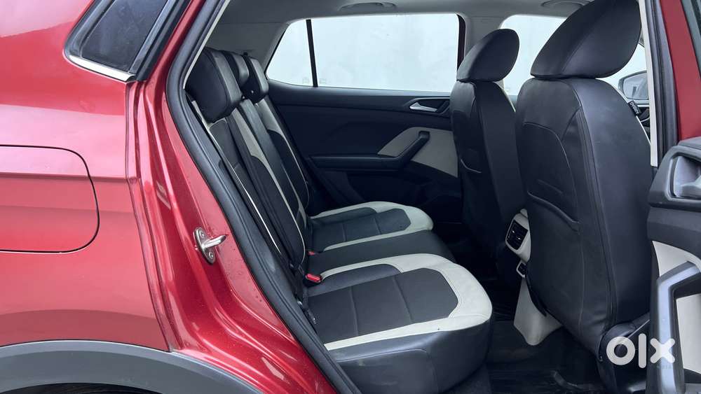 Volkswagen Taigun Topline 1.0 Tsi At (electric Seats), 2022, Petrol