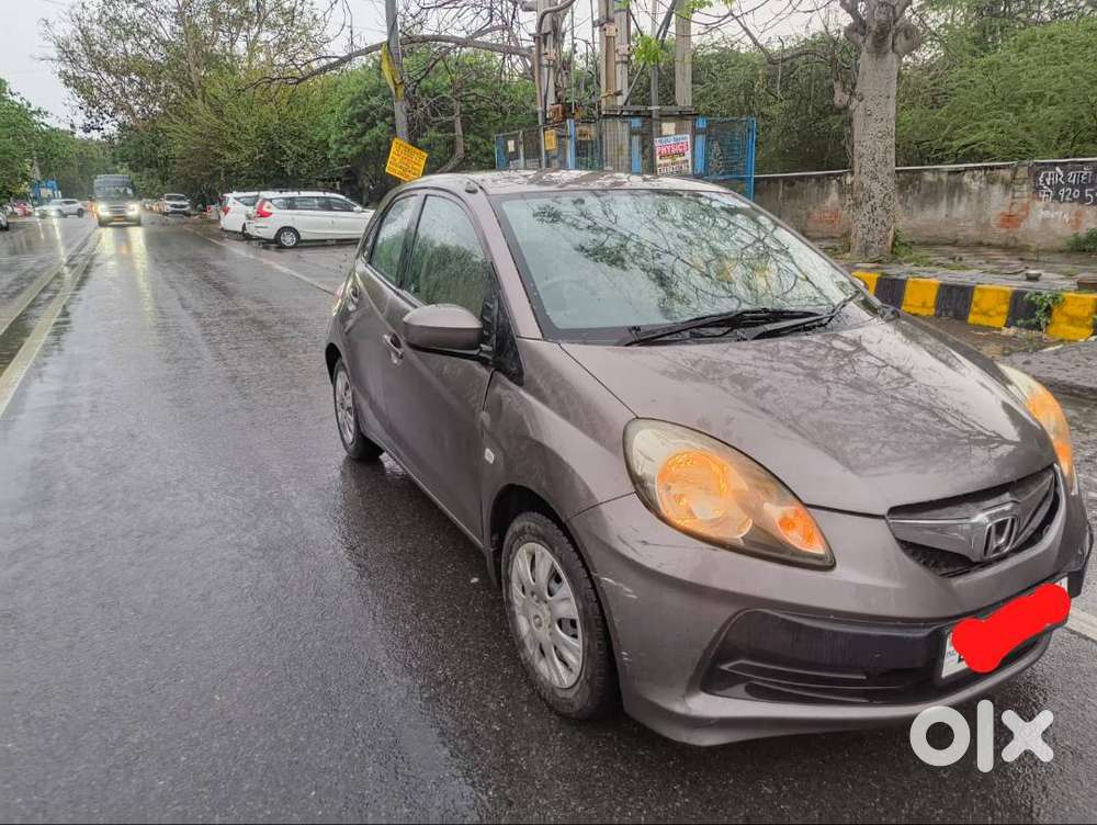 Honda Brio 2012 Petrol Well Maintained