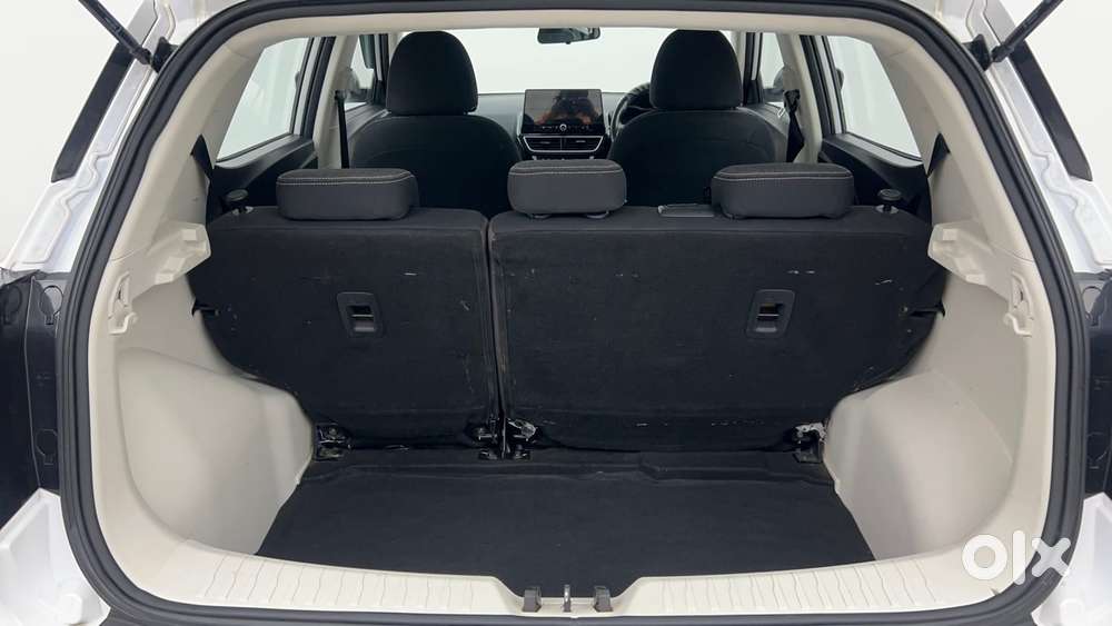 Mahindra Xuv 3xo Ax5l 1.2 Petrol At, 2024, Petrol