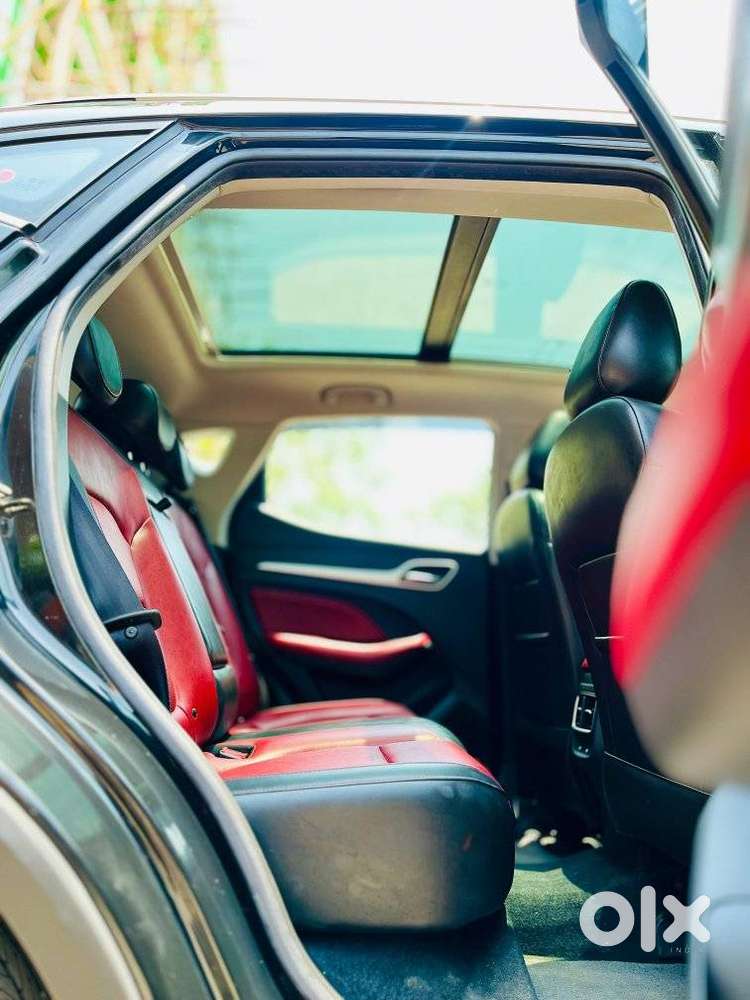 Mg Astor 1.3 Savvy Turbo At S Red, 2022, Petrol