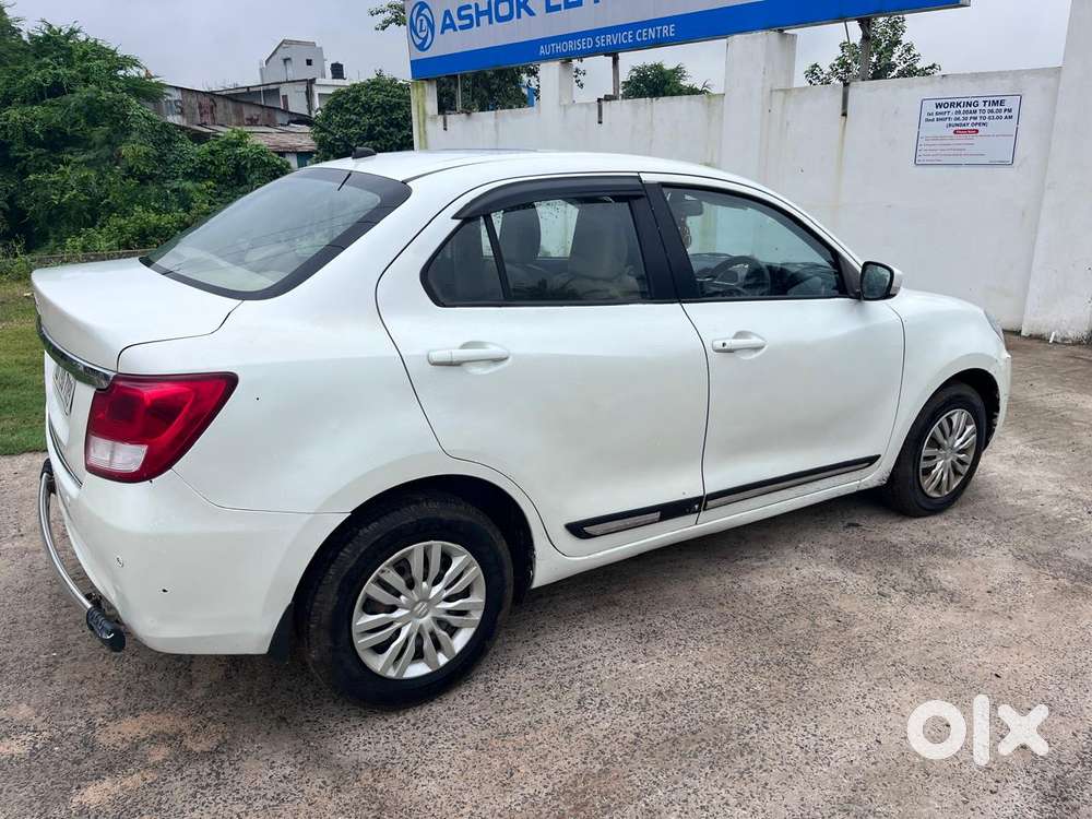 Maruti Suzuki Dzire 2017-2020 1.2 Vxi Amt, 2019, Petrol