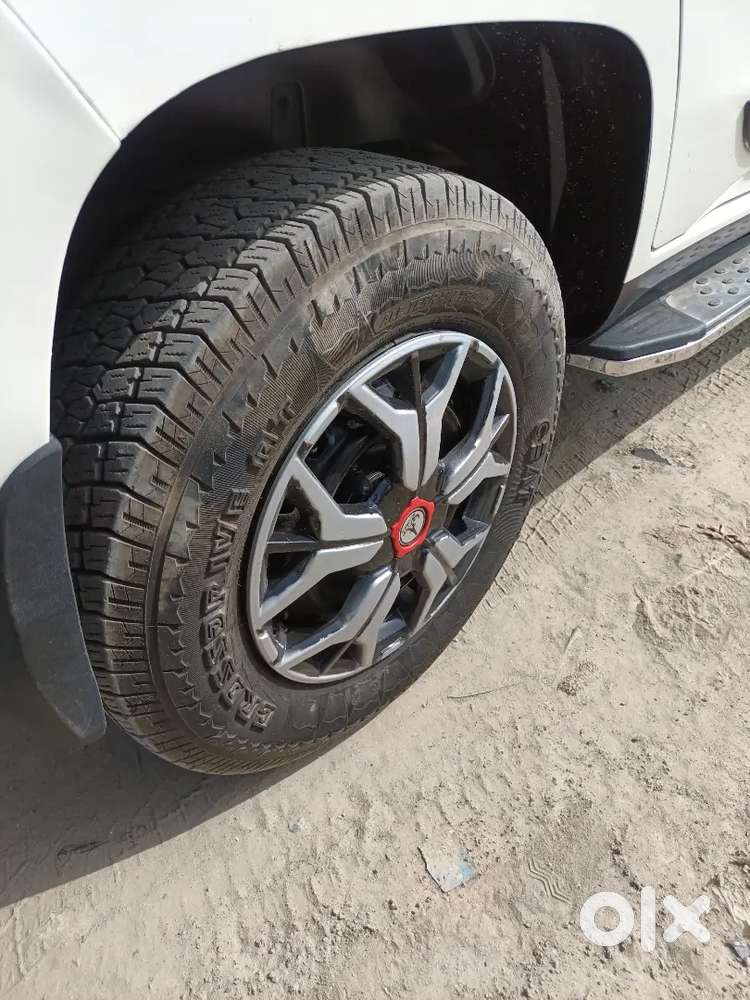 Mahindra Tuv 300 2018 Diesel Good Condition