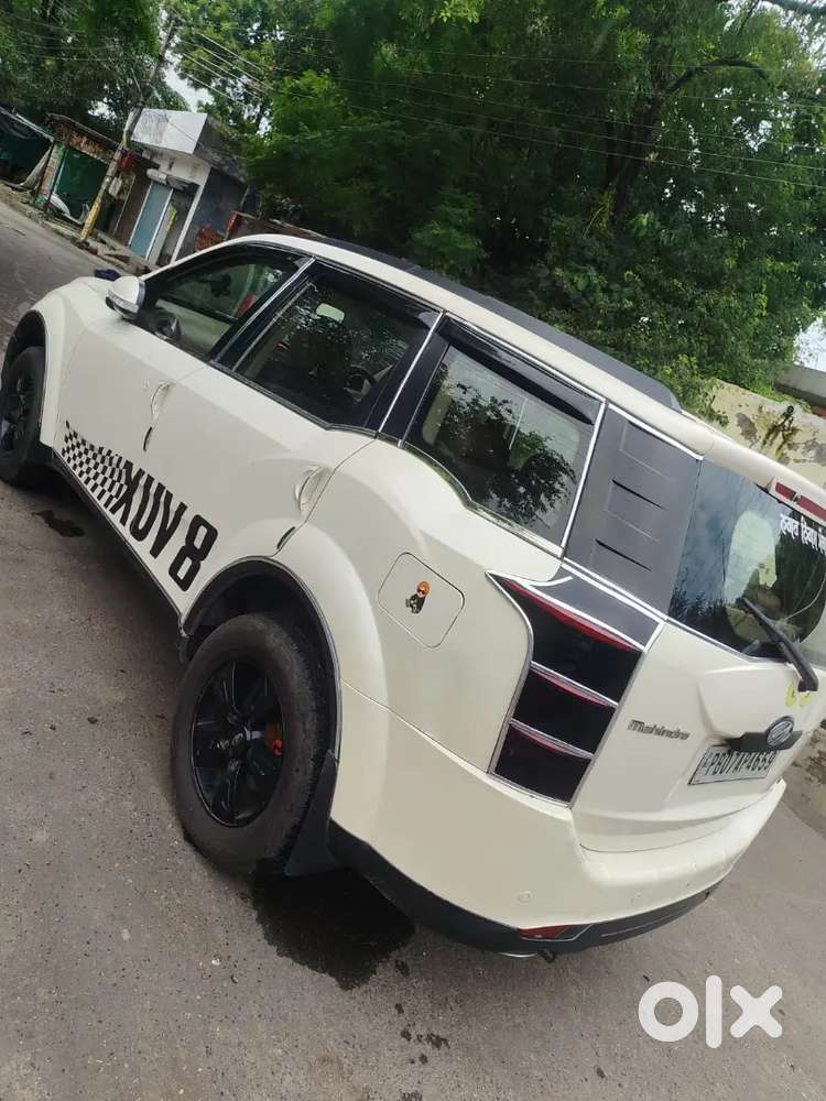 Mahindra Xuv700 Diesel Auto 2026