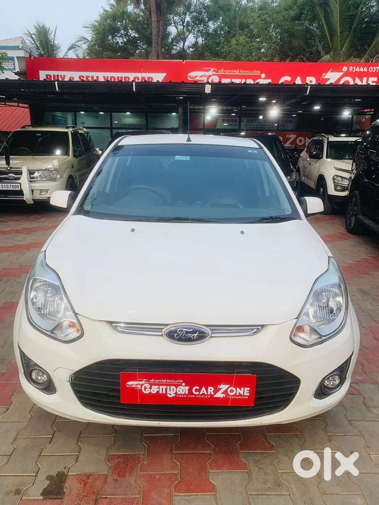 Ford Figo, 2015, Petrol