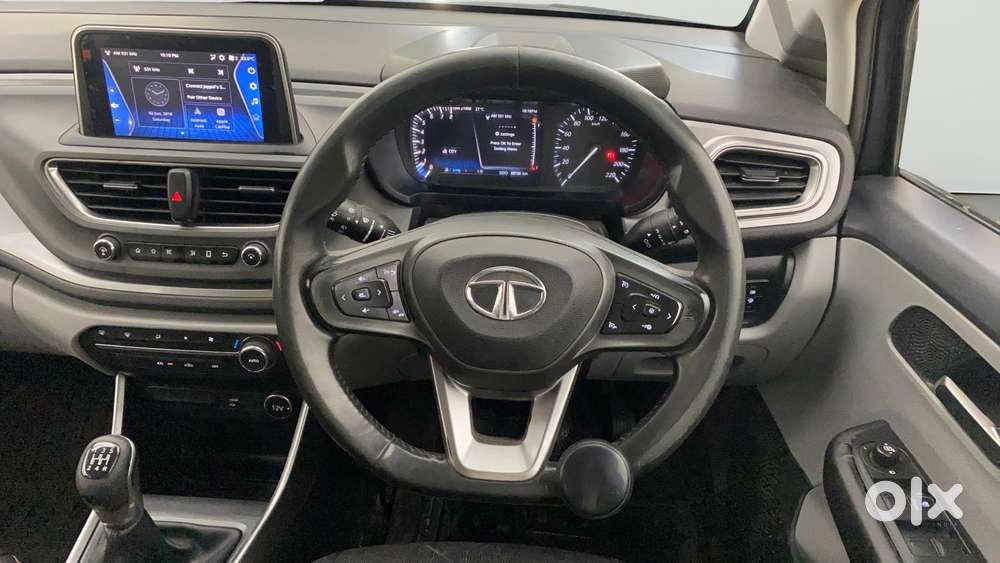 Tata Altroz Xz, 2020, Petrol