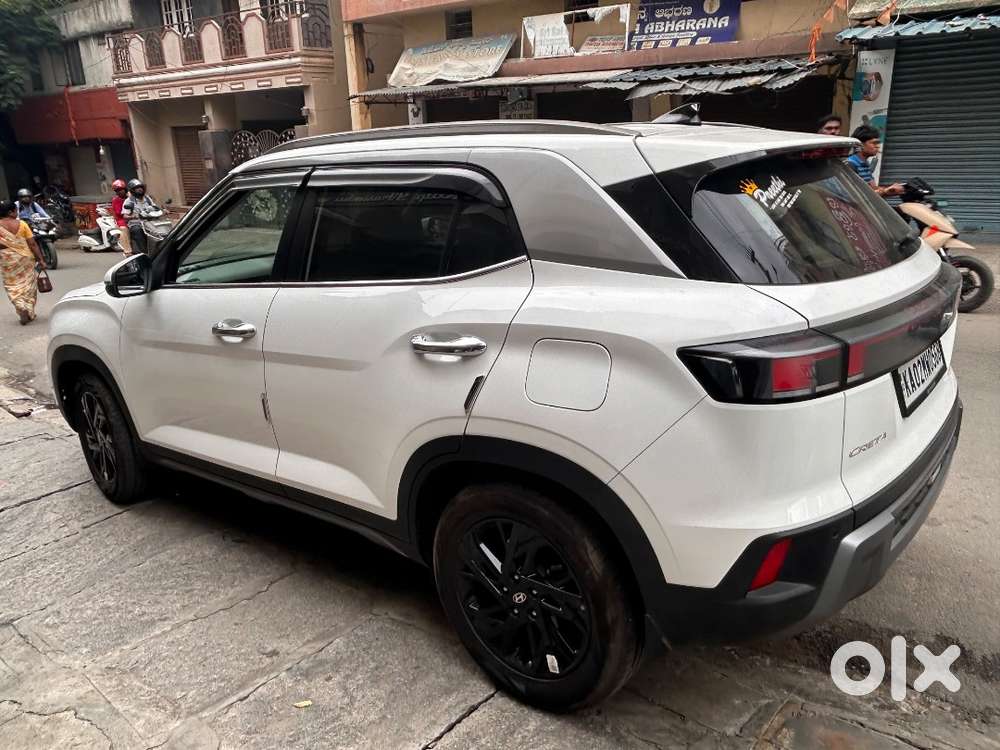 Hyundai Creta 2024 Model Vechile Age 1.5 Years