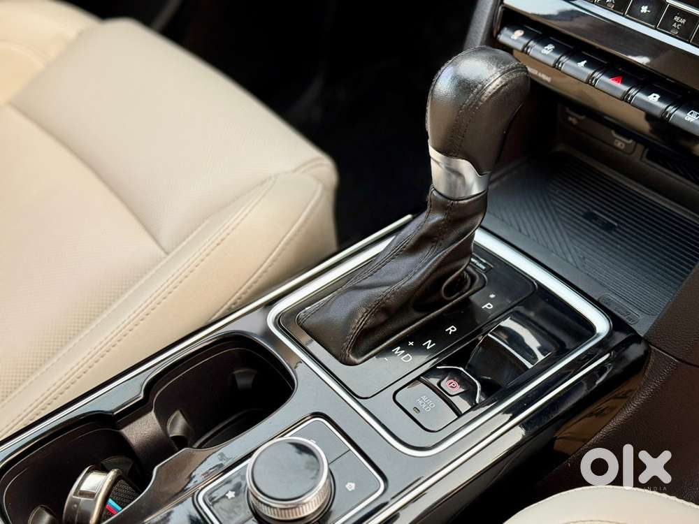 Mahindra Xuv700 2022 Petrol 79500 Km Driven