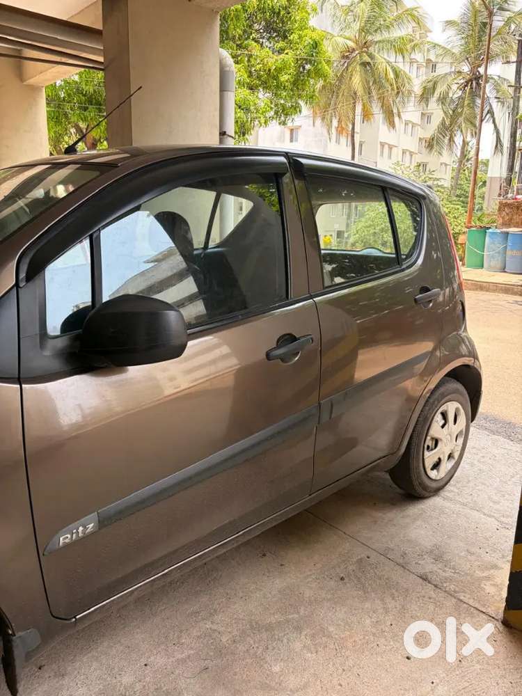 Maruti Ritz Lxi 2012