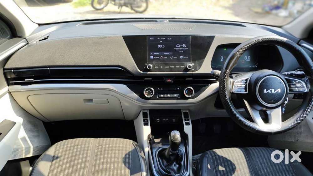 Kia Carens 1.5 Prestige 7 Str, 2024, Petrol