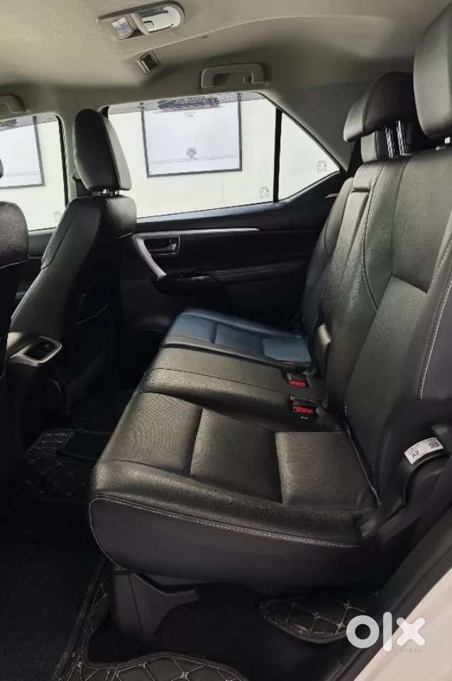 Toyota Fortuner 4x2 At 2.7 Petrol, 2025, Petrol