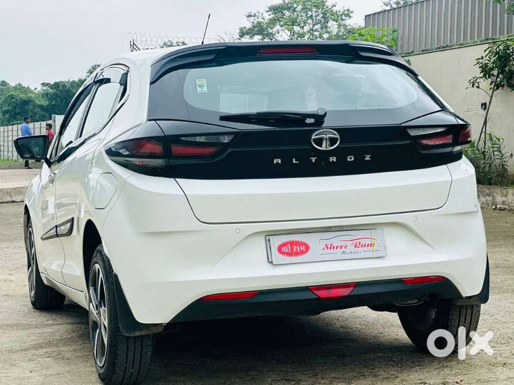 Tata Altroz 1.2 Xt, 2023, Petrol