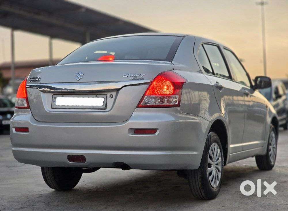 Maruti Suzuki Dzire 1.2 Vxi, 2011, Petrol