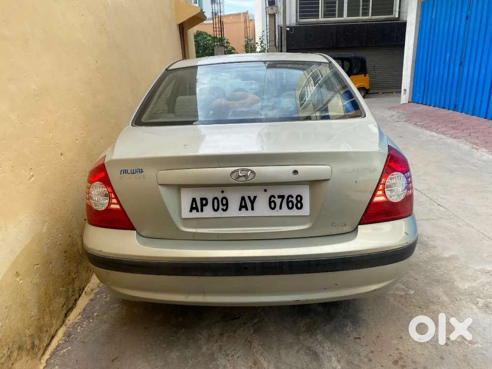 Hyundai Elantra 2005 Petrol Well Maintained