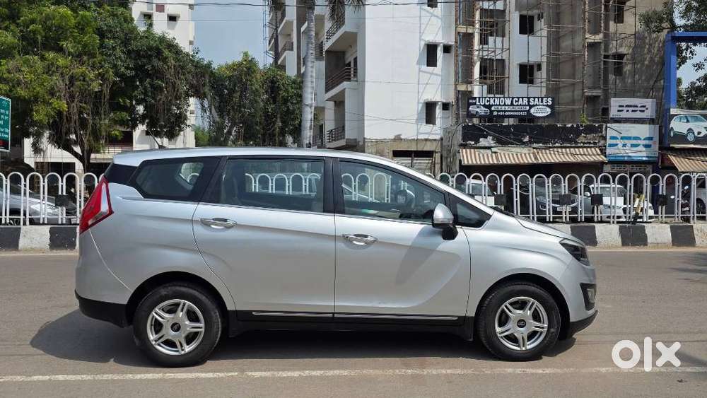 Mahindra Marazzo M6, 2019, Diesel