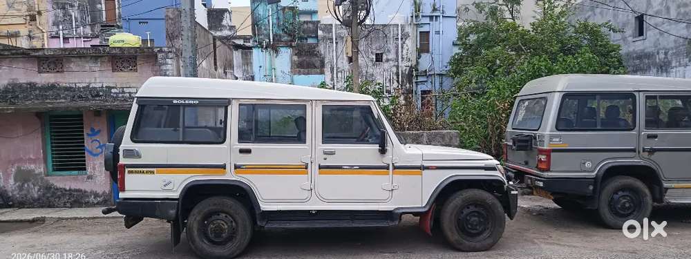 Bolero 2016 9 Seater