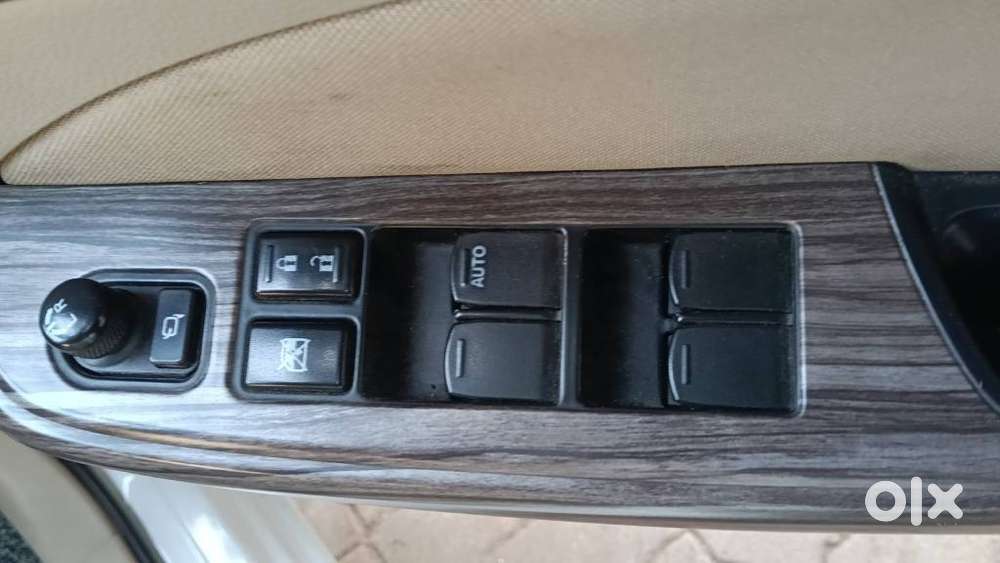 Maruti Suzuki Dzire 1.2 Vxi, 2024, Cng & Hybrids