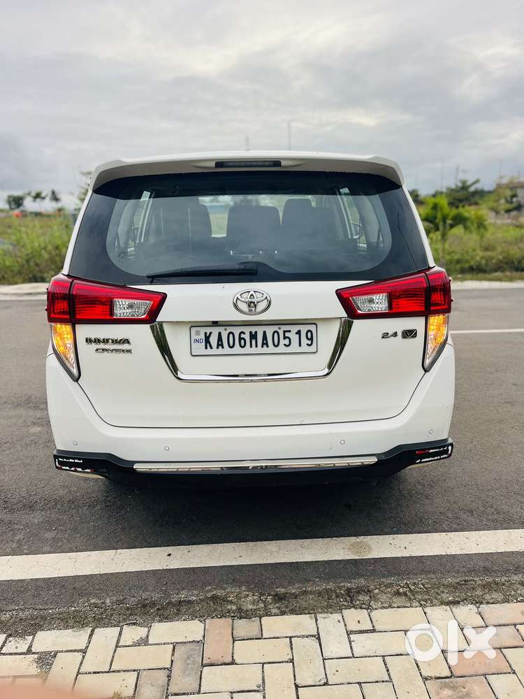 Toyota Innova Crysta 2.4 G Mt 7 Str, 2021, Diesel