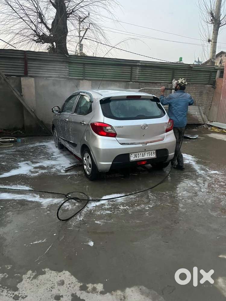 Tata Tiago 2017 Petrol 141000 Km Driven