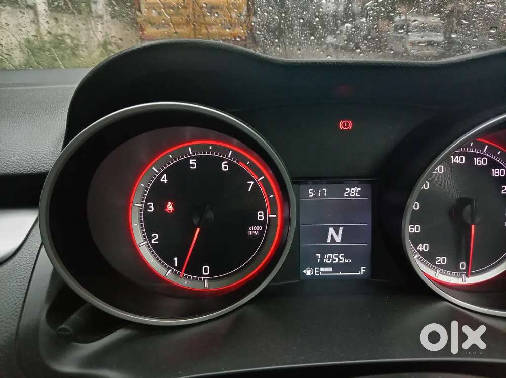Maruti Suzuki Swift 2022 Zxi Amt