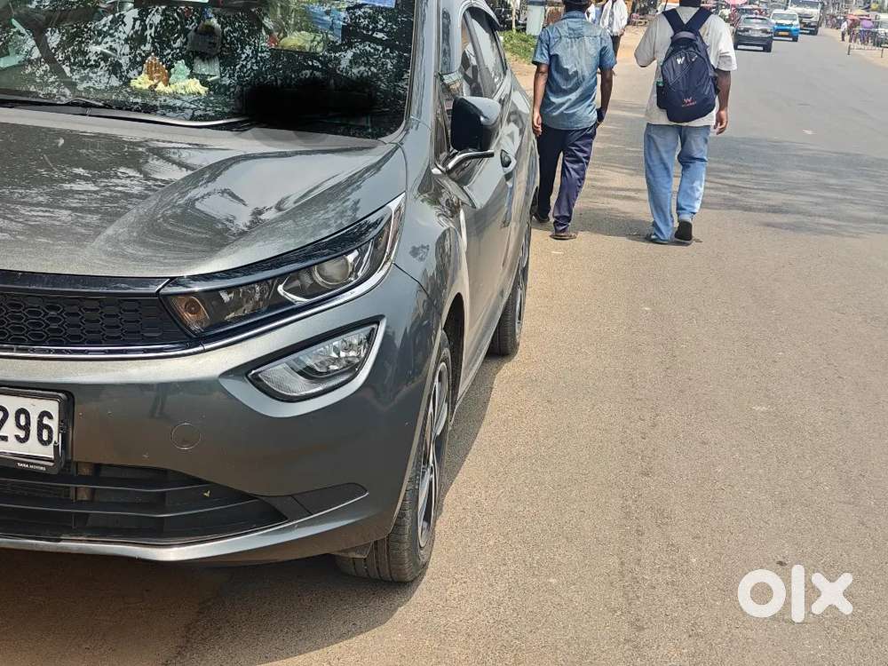 Tata Altroz Xz+ 1.2 Petrol  Excellent Condition  For Sale