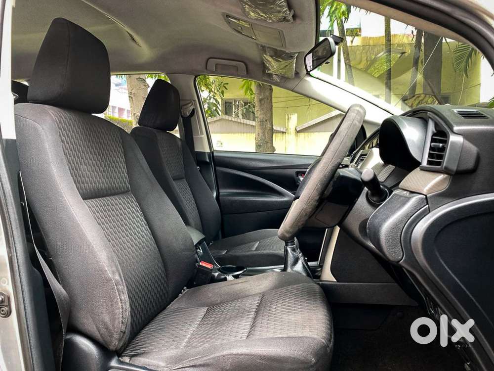 Toyota Innova Crysta 2.4 Gx Mt, 2016, Diesel