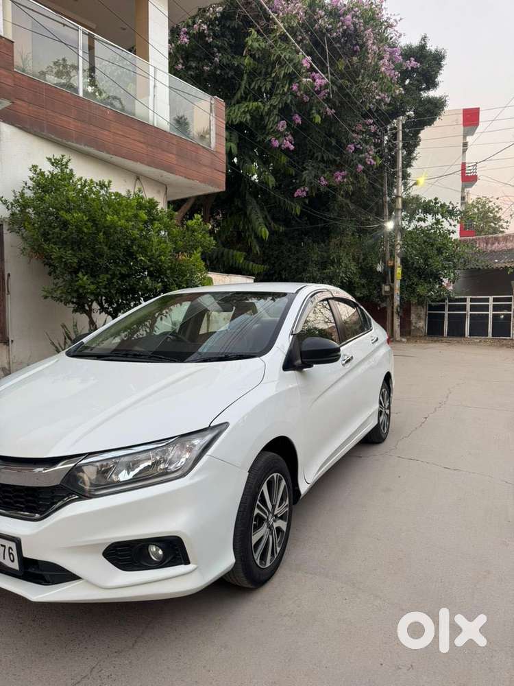 Honda City V Mt Exclusive, 2022, Petrol