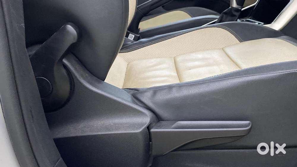 Volkswagen Virtus 1.0 Topline Tsi At, 2023, Petrol