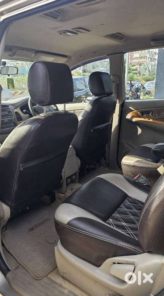 Toyota Innova 2.5 V 7 Str, 2011, Diesel
