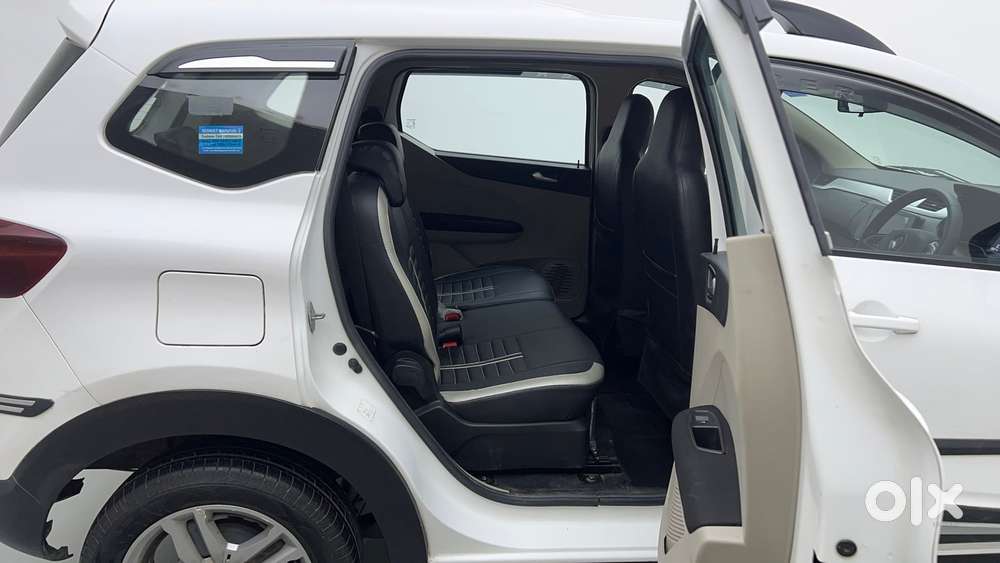 Renault Triber Rxz Easy-r Amt, 2021, Petrol