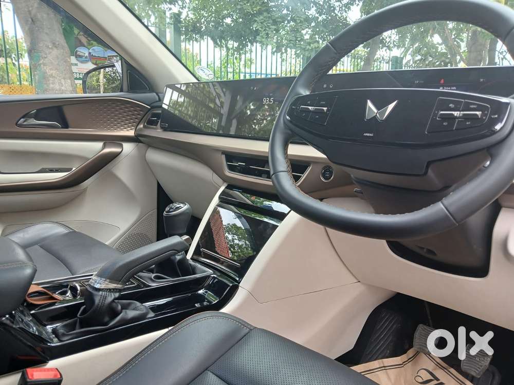 Mahindra Xuv 7xo Ax, 2026, Petrol