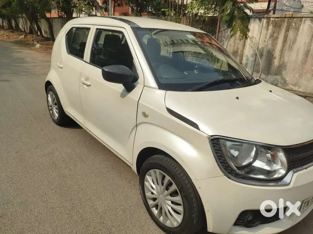 Ignis 1.2 Mt White Color