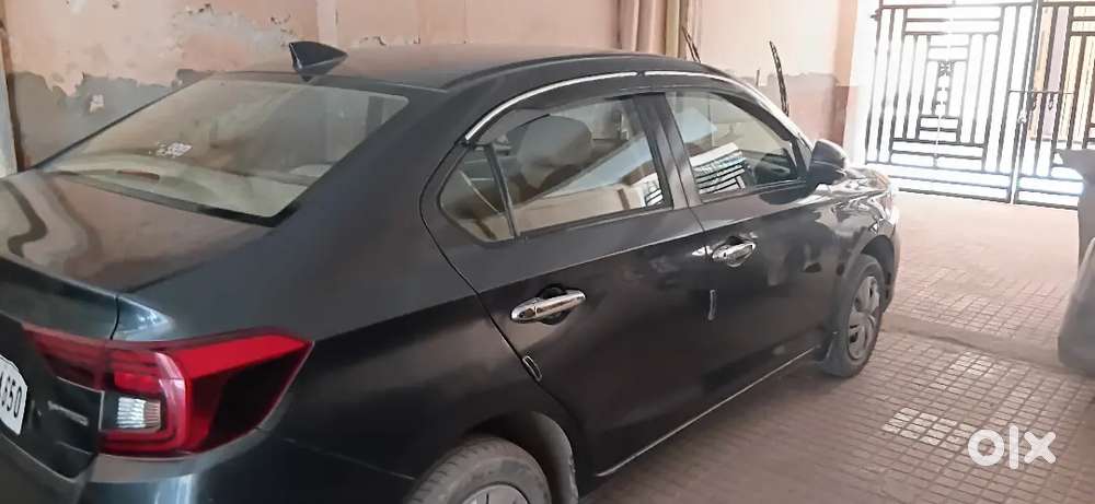 Honda Amaze 2023 Petrol Well Maintained
