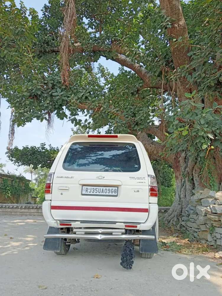 Chevrolet Tavera 2015
