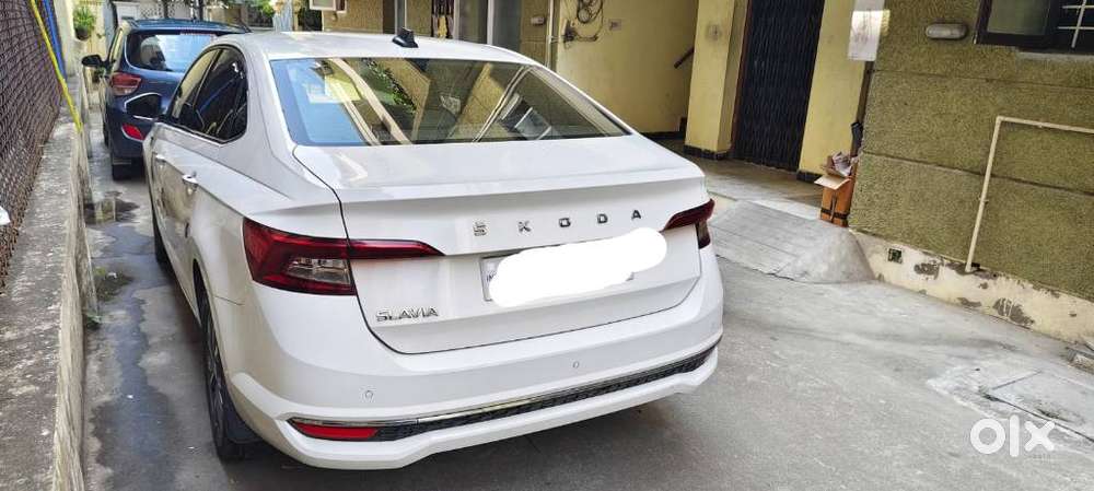 Skoda Slavia Style 1.0l Tsi At, 2022, Petrol