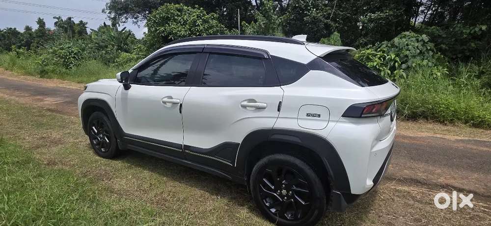 Excellent Condition,18.8km Mileage In City ,premium Audio,accessories