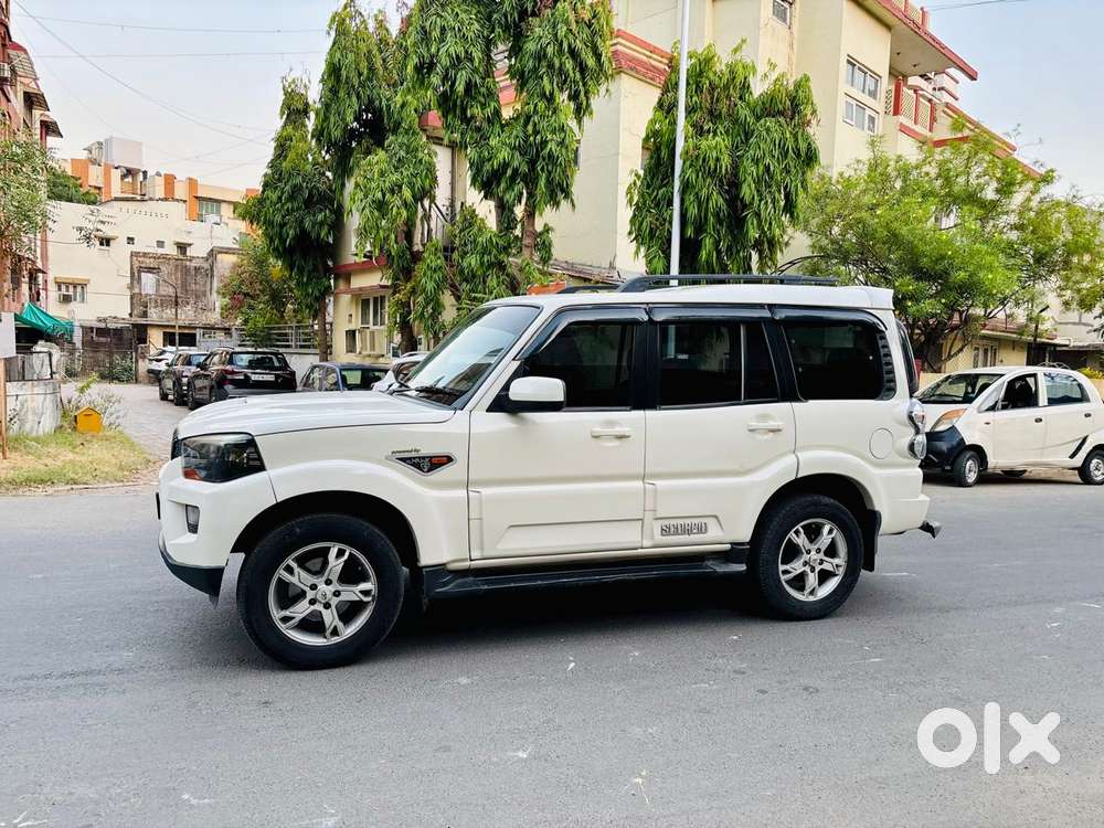Mahindra Scorpio S10, 2014, Diesel