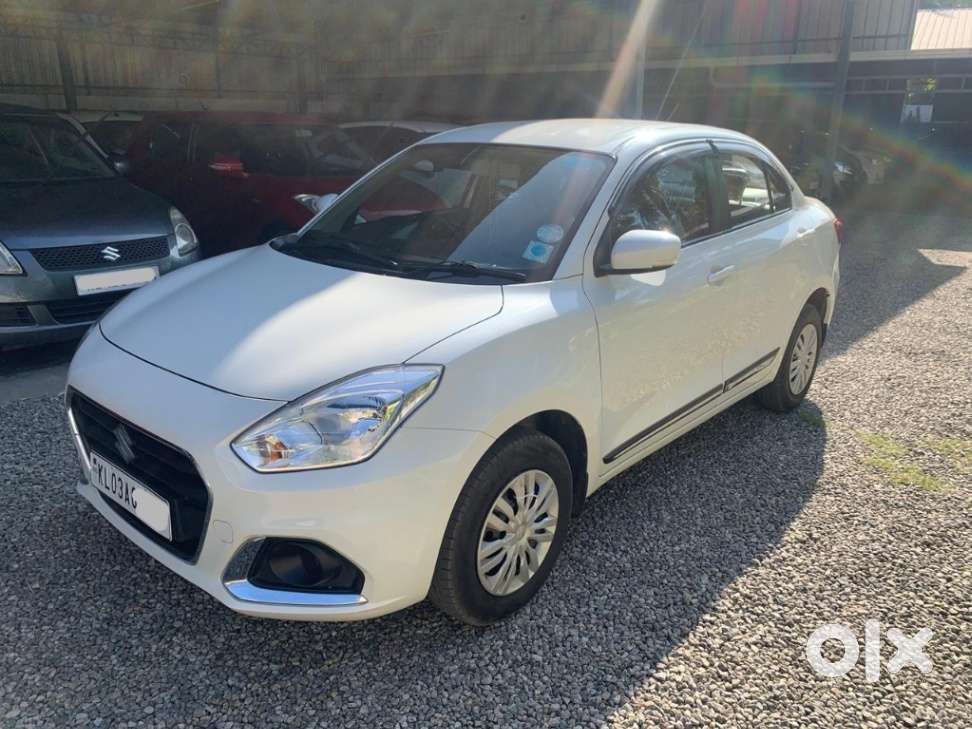 Maruti Suzuki Dzire Vxi Ags, 2023, Petrol