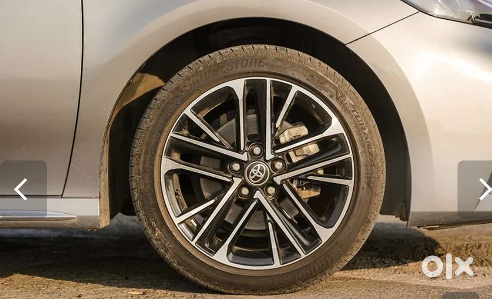 Toyota Camry, 2024, Petrol