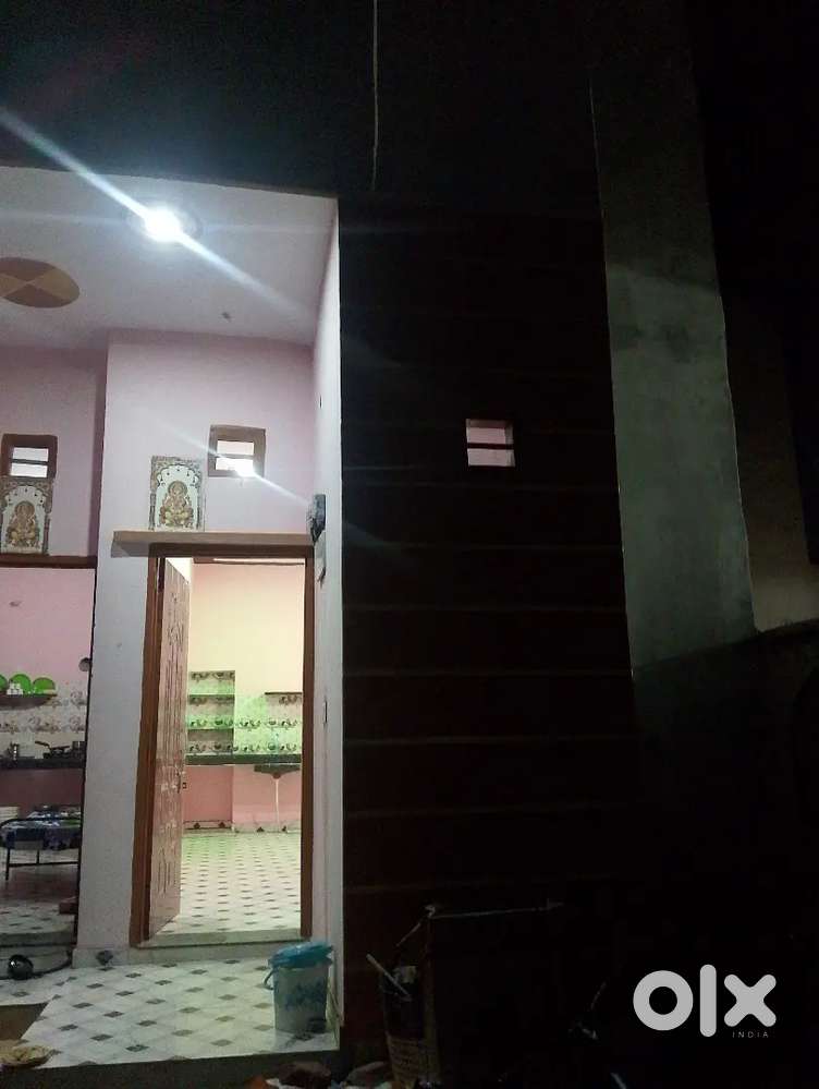 1bhk room for rent atteched bathroom let and open kitchen nice locatio