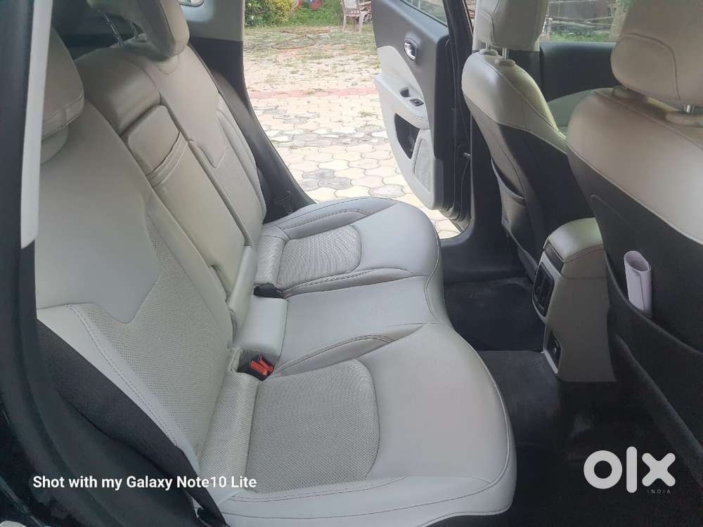 Jeep Compass 2.0 Limited Option Black, 2018, Diesel