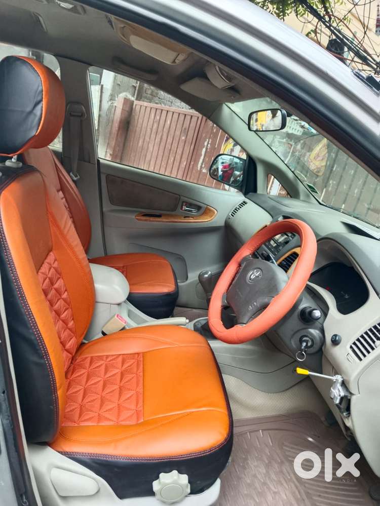 Toyota Innova 2004-2011 2.5 V Diesel 7-seater, 2011, Diesel
