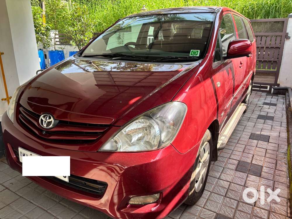 Toyota Innova 2.5 Gx 8 Str Bs-iii, 2010, Diesel