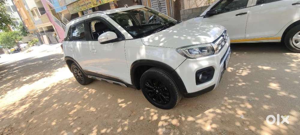 Maruti Suzuki Brezza Zxi Plus At, 2020, Petrol