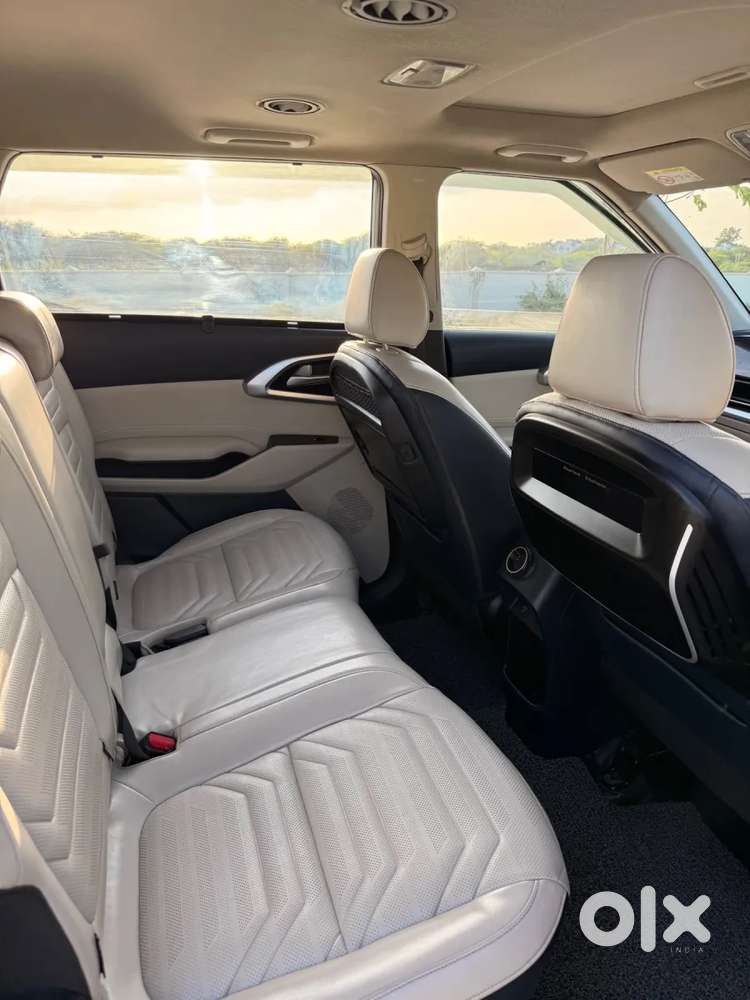 Kia Carens Luxury (o)1.5 Diesel At 7 Str, 2022, Diesel
